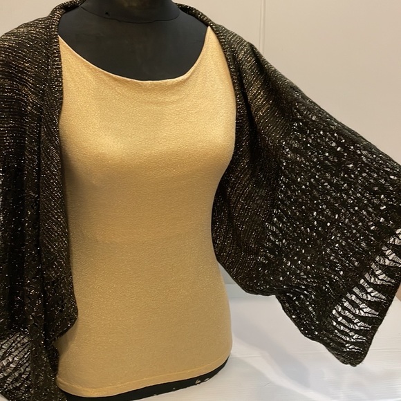 NWT Womens Black w/Metallic Threading Crop Evening Shrug open front Sweater S/M - Picture 16 of 16